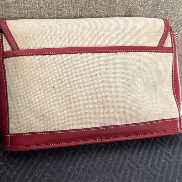 Coach Red Leather and Cream Linen or Canvas Shoulder Bag - Picture 2 of 9
